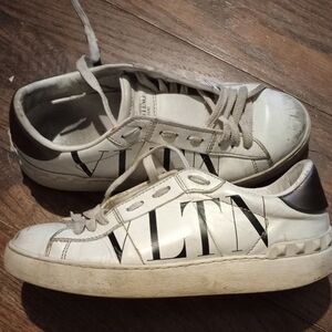Valentino White Sneakers with Black VLTN Logo
